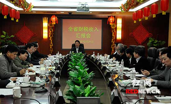 湖南财政收入今年突破1800亿元，是“十五”末的2.49倍。